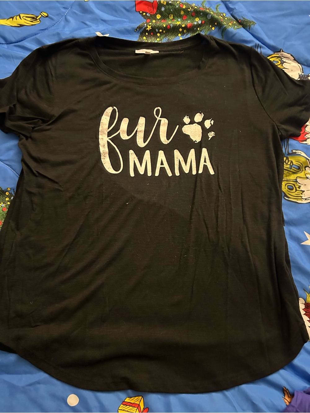 Maurices Women’s Top with "Fur Mama" Graphic in White Size Large